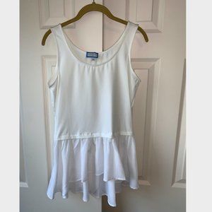 White layering tank